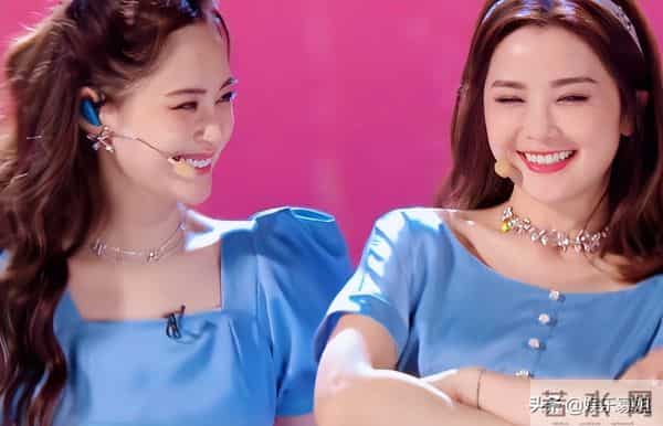 心动!《乘风破浪》阿娇对阿sa这满眼宠溺的一吻,直接燃爆全场