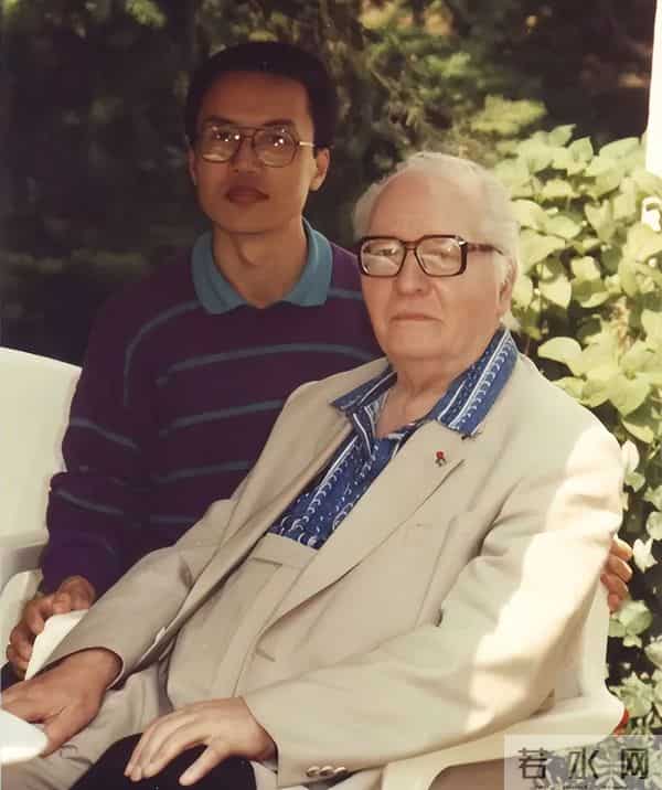 他隐居多年,罕见出山,一句话让人泪目