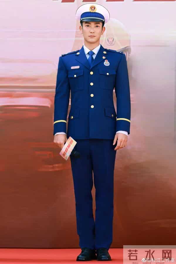 靠老婆成名的男星，张杰、杜江被捧成一线，果然娶个好妻旺三代