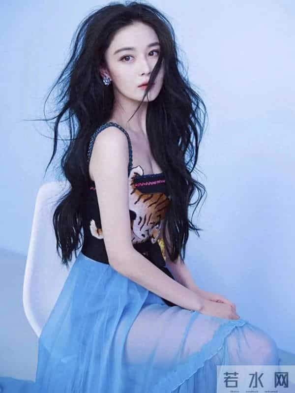 美艳风情，盘点中国十大最美足球宝贝。天使面庞与魔鬼身材并存！