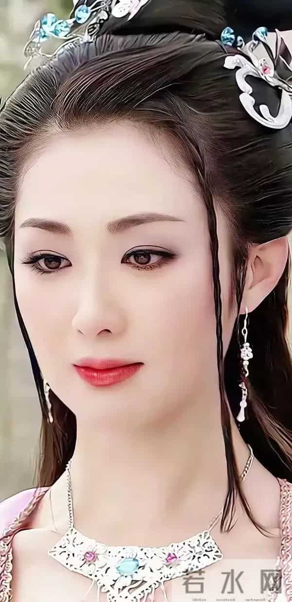 甜过景甜,涂黎曼,你们喜欢她的古装还是现代装