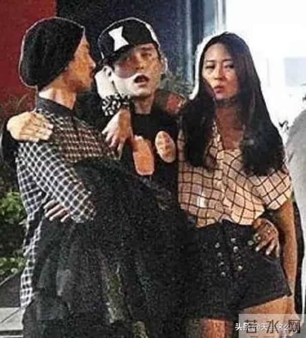 陈晓眼睛里没光了?为啥总有人觉得他跟陈妍希婚姻不幸福?