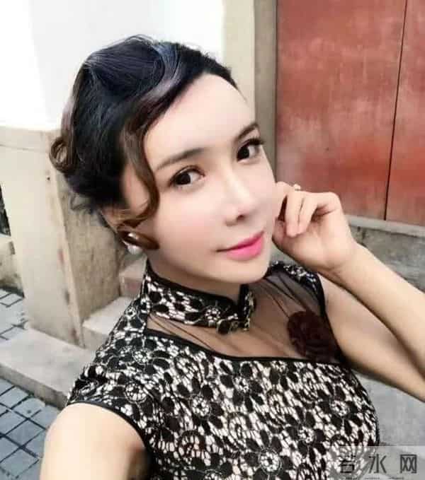 金瓶梅龚玥菲”：身材堪称精品，凹凸有致，火辣爆棚！