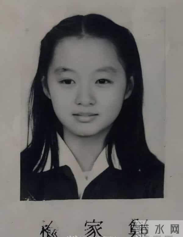 被造黄谣20年,51岁的她“官宣结婚”打脸全网:别来评价姐的人生