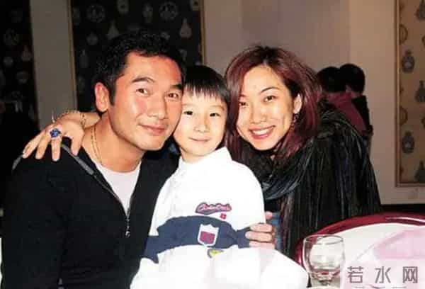 “最丑港姐冠军”莫可欣：成龙力推邵逸夫嫌弃，为方中信避孕12年