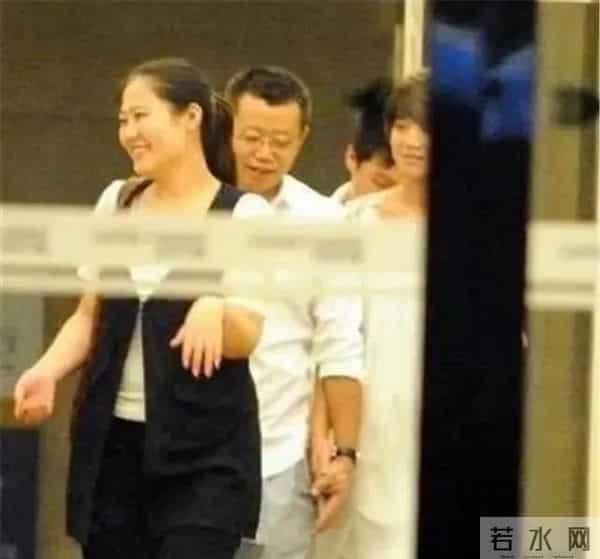 别装了朱丹,你所谓的幸福全是你拿卑微换来的