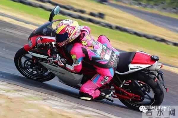 在今天这个日子 你得认识一下这些赛车女神