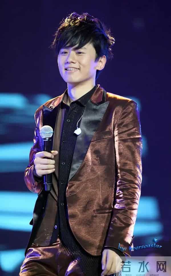 靠老婆成名的男星，张杰、杜江被捧成一线，果然娶个好妻旺三代