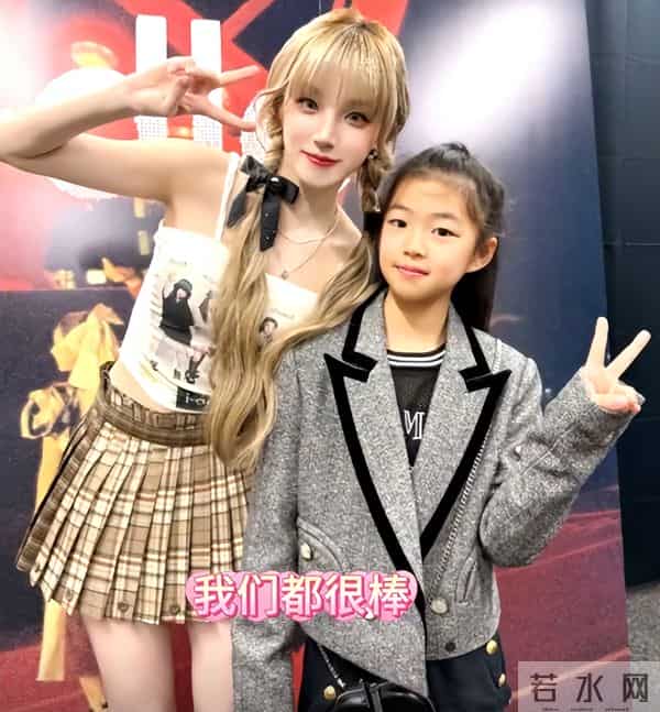 混血基因的“弊端”出现了，47岁刘烨老来俏，让儿子诺一尴尬了