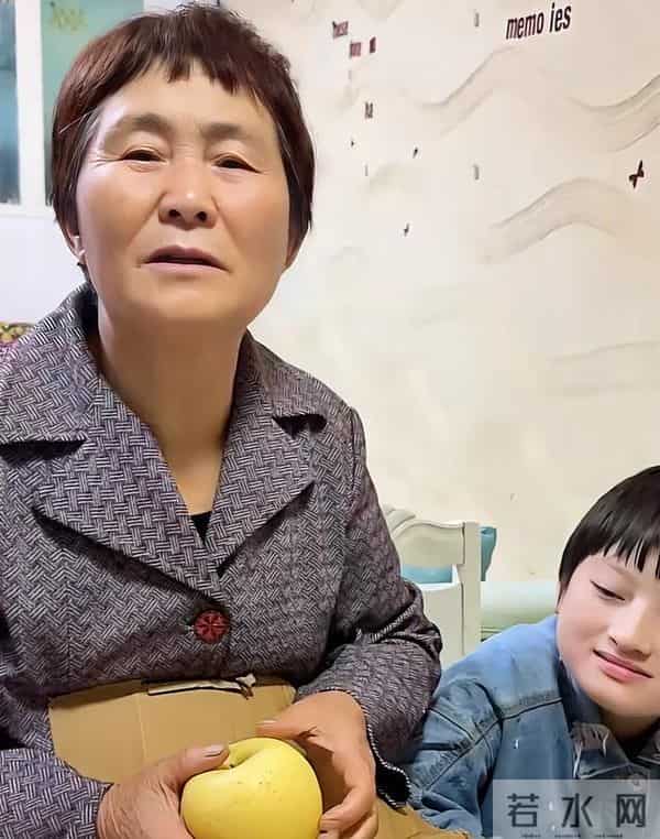 希希妈妈:希希停学休息,每天送奶奶家,姑姑帮忙照顾弟弟,幸福