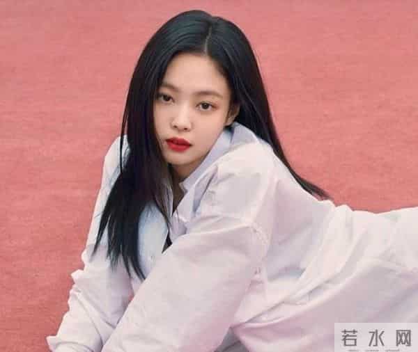 权志龙亲友下场针对金珍妮,女方被质疑出轨,谈遍韩娱大热男团