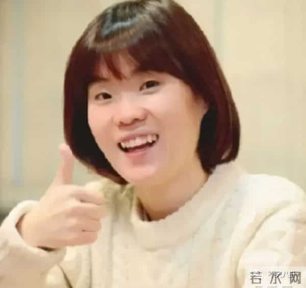 一定很痛苦吧?生日前一天,她和母亲一起自杀身亡