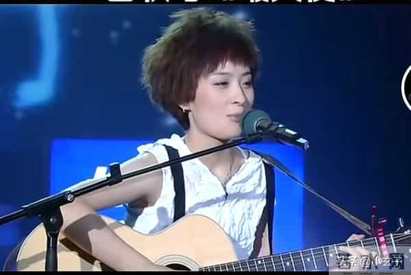 包小柏那句“她留我走”，救了曾轶可，也毁了《快女》的纯粹？