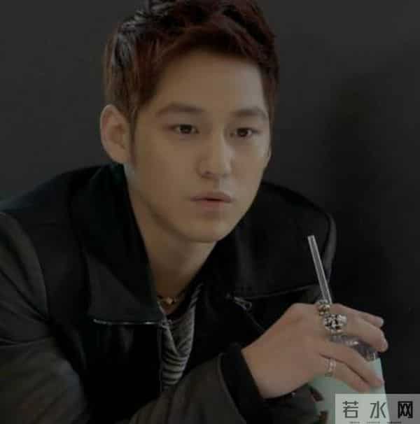 文根英为他公开恋爱，吴涟序与他苦恋1年分手，金范到底有多优秀