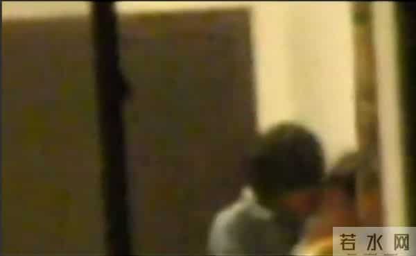 丑出新高度！ 长成这样的他曾被董洁爱过