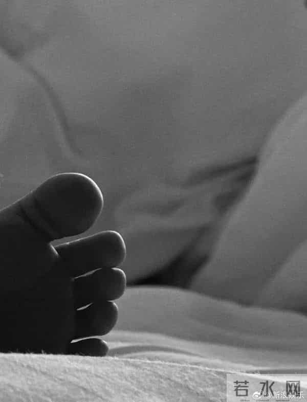 热搜第一,鬼鬼突然官宣生子!刚刚回应:我没有结婚