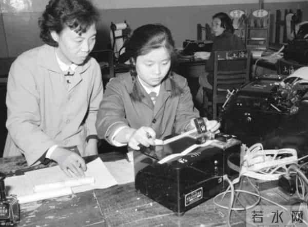 她是军统中唯一的女将军，长相甜美活到98岁，孙女更是家喻户晓