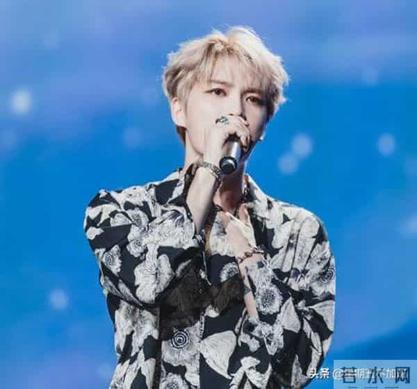 10年封杀涅槃重生,SM没能杀死他:穷小子逆袭的狗血人生