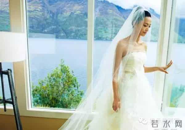 开八明星们的婚纱照,分明是花式虐狗啊!