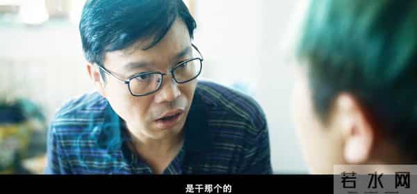 16年后,柳岩被娱乐圈“扒光”的衣服,终于被大鹏一点点穿了回去