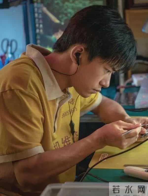 7位口碑逆风翻盘的明星:易烊千玺成实力派,热依扎凭演技获认可