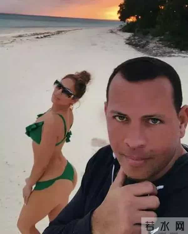 啥叫“老来俏”?全球最性感“臀部”女星50岁第四次订婚!