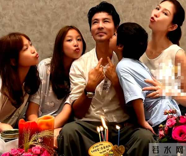 面相也变了！52岁蔡少芬的现状让人心酸，脸垮不平，又瘦又老