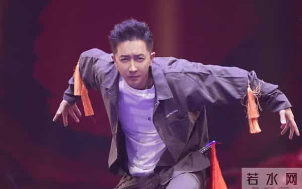 第一代偶像“人气王”,拒绝翻红,身家过亿