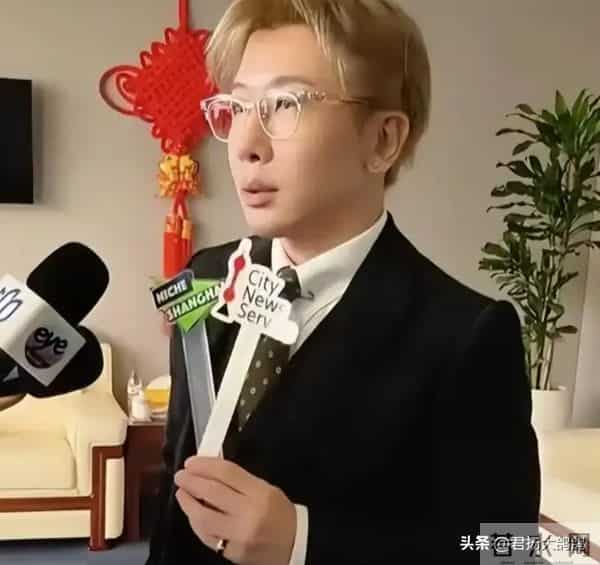 49岁刘谦再次见证奇迹：抗癌一年，戒掉不良嗜好，憔悴到认不出