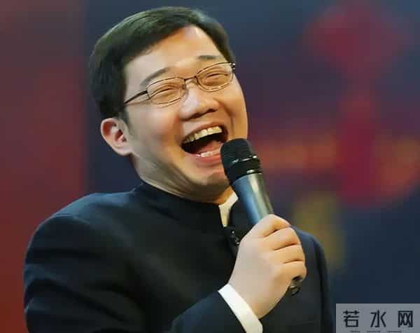 16年前，他把黄家驹念成黄家“狗”，自以为幽默，却意外断送前程