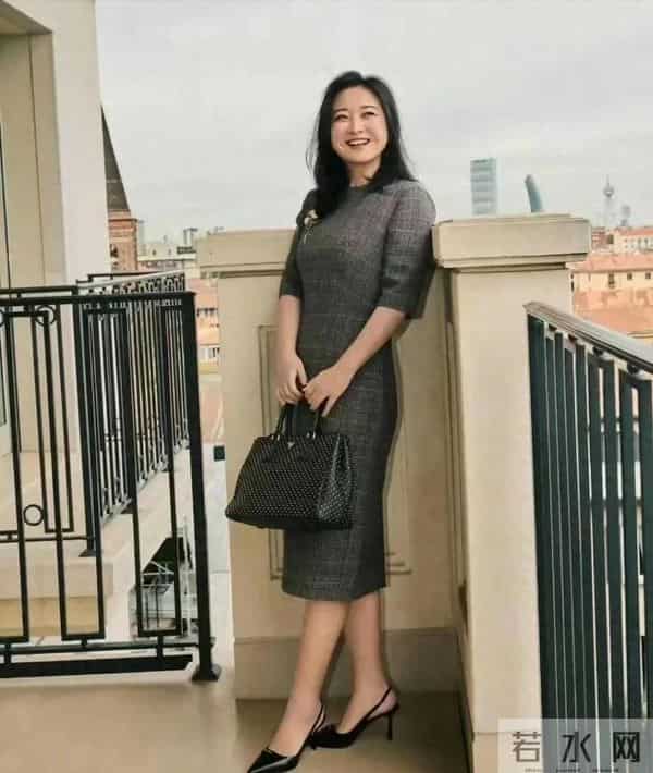 钱赚够了不装了？退出春晚销声匿迹的贾玲，如今的下场怪不了别人