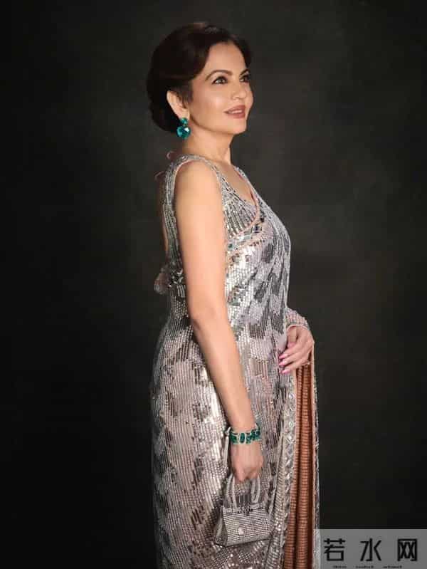 一个包包1000万！印度首富婆罗门夫人的阶级鸿沟，被钱填平了