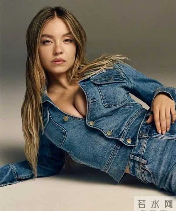 悉尼妹回应性感争议！并称想要扮演007邦德