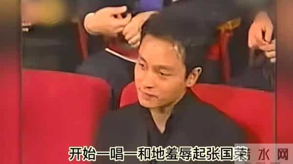 王家卫被爆聊天记录后，越来越多拍戏细节被扒，难怪张国荣这样说