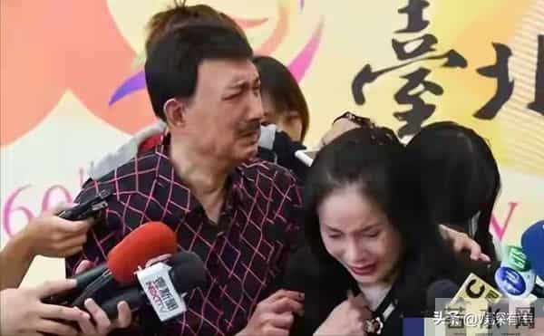 当年一代歌王，却沦为人人喊打的台D分子，如今妻离子散令人唏嘘
