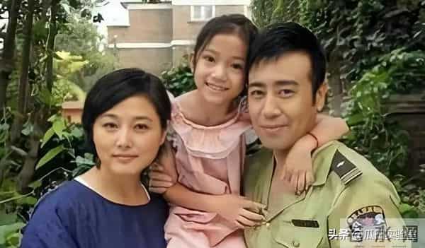 于和伟人设崩塌？官媒揭开真实现状，警示“造神”陷阱