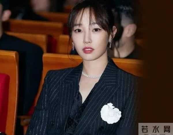 原来他才是白百何的二婚老公，把她捧成“太子妃”，难怪能翻盘！