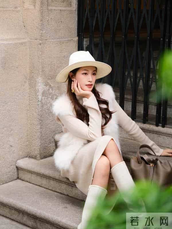 广东电台主持人彭婷婷脚穿白色长筒靴，高贵优雅
