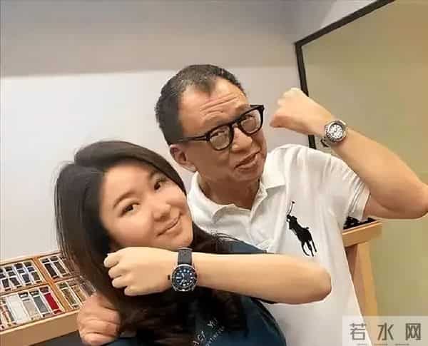 许绍雄临终最放心不下的不是别人，是5岁丧父、至今未婚的佘诗曼