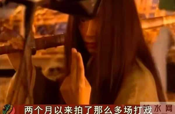 王家卫被爆聊天记录后，越来越多拍戏细节被扒，难怪张国荣这样说