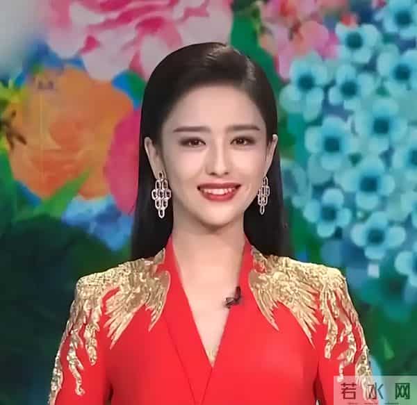 离婚4年，佟丽娅“小心思”彻底藏不住了，难怪和陈思诚频繁互动