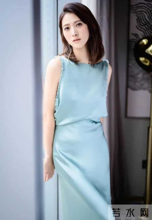 隋俊波和靳东分手以后，转身嫁给了父亲为她选的男人，如今很幸福