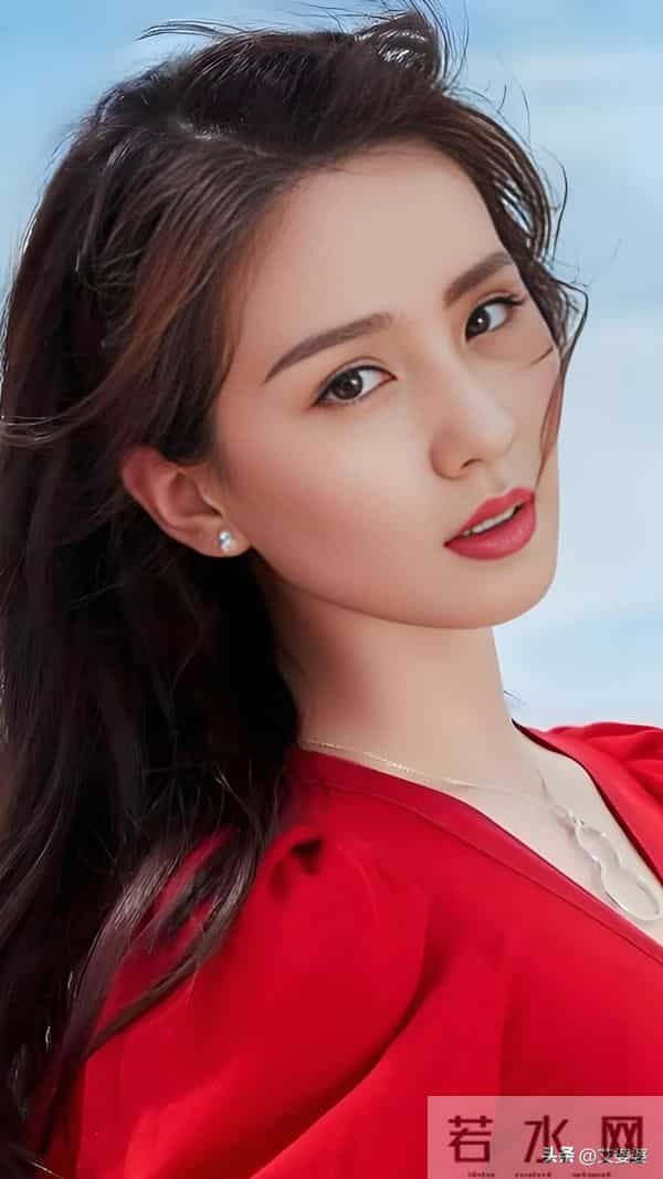 刘诗诗1987年3月出生于北京市 内地影视女演员 丈夫吴奇隆