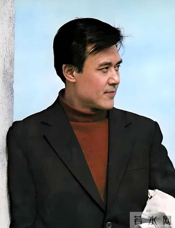 久别重逢，风骨依然：85岁著名戏骨达式常归来，光影中的永恒君子