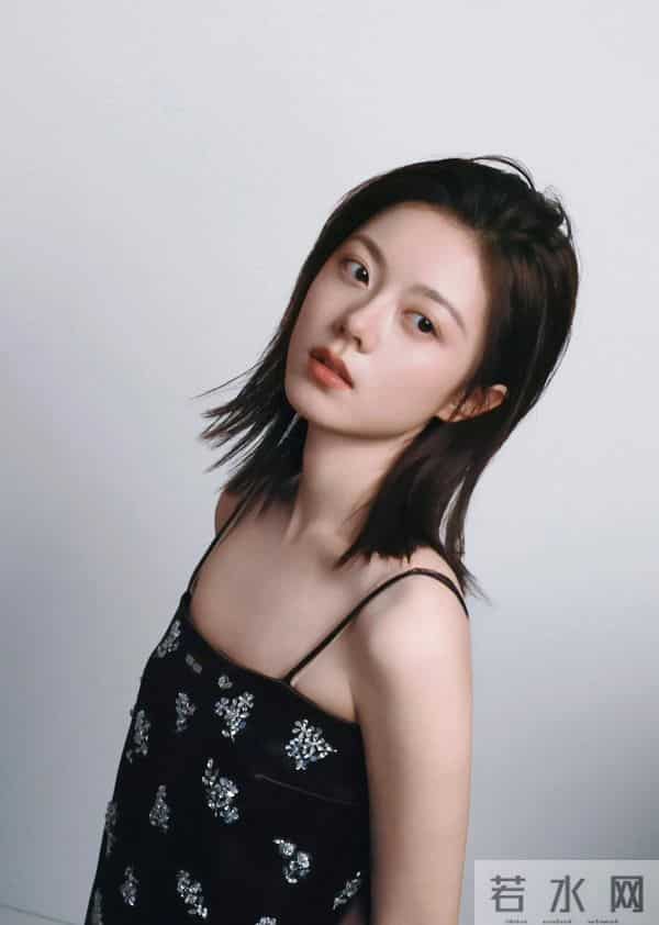 赵今麦性感小吊带