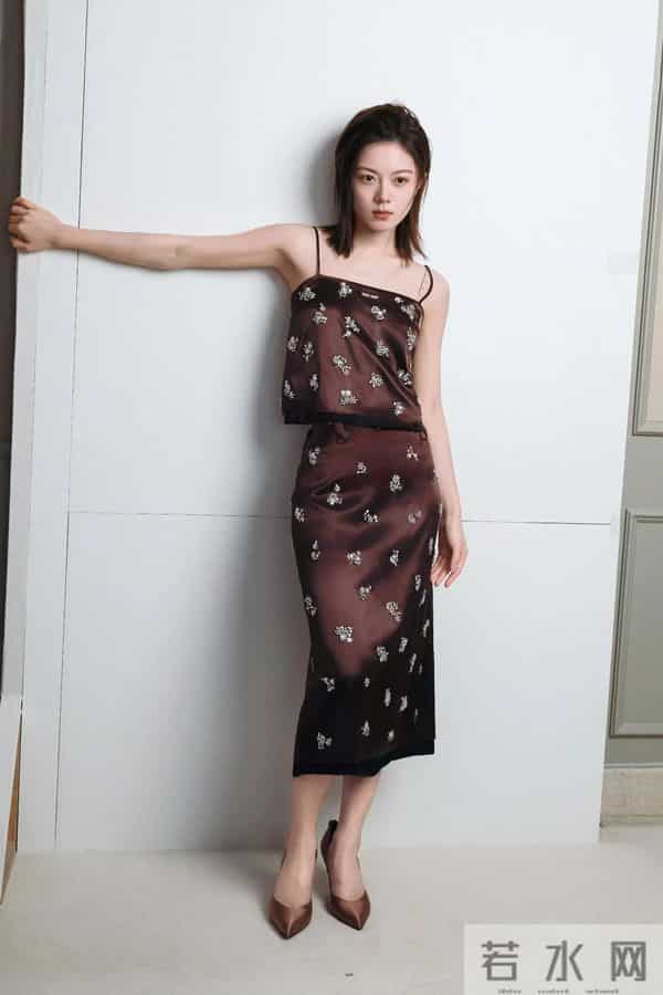 赵今麦性感小吊带