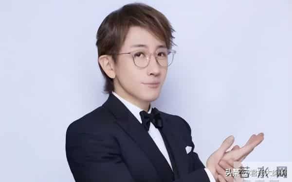 49岁刘谦再次见证奇迹：抗癌一年，戒掉不良嗜好，憔悴到认不出