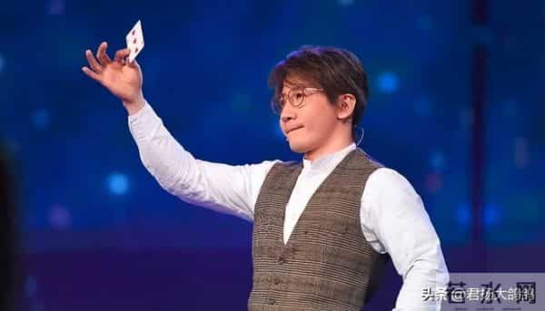 49岁刘谦再次见证奇迹：抗癌一年，戒掉不良嗜好，憔悴到认不出