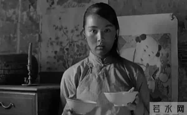 姜文让她“一脱成名”，戏外却守身如玉，如今52岁了还没找到对象