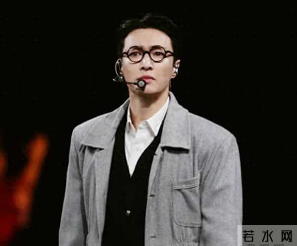 张艺兴归团疑遭不公平，见面会日期还惹争议，引粉丝怒斥！